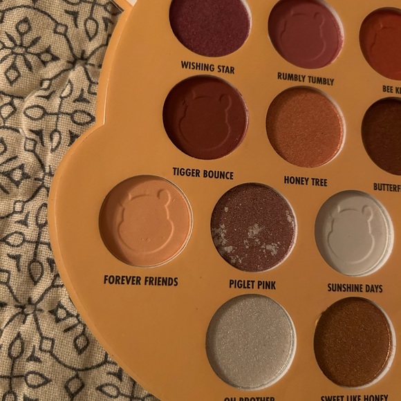 💄Disney Winnie the Pooh Eyeshadow Palette - Picture 5 of 7
